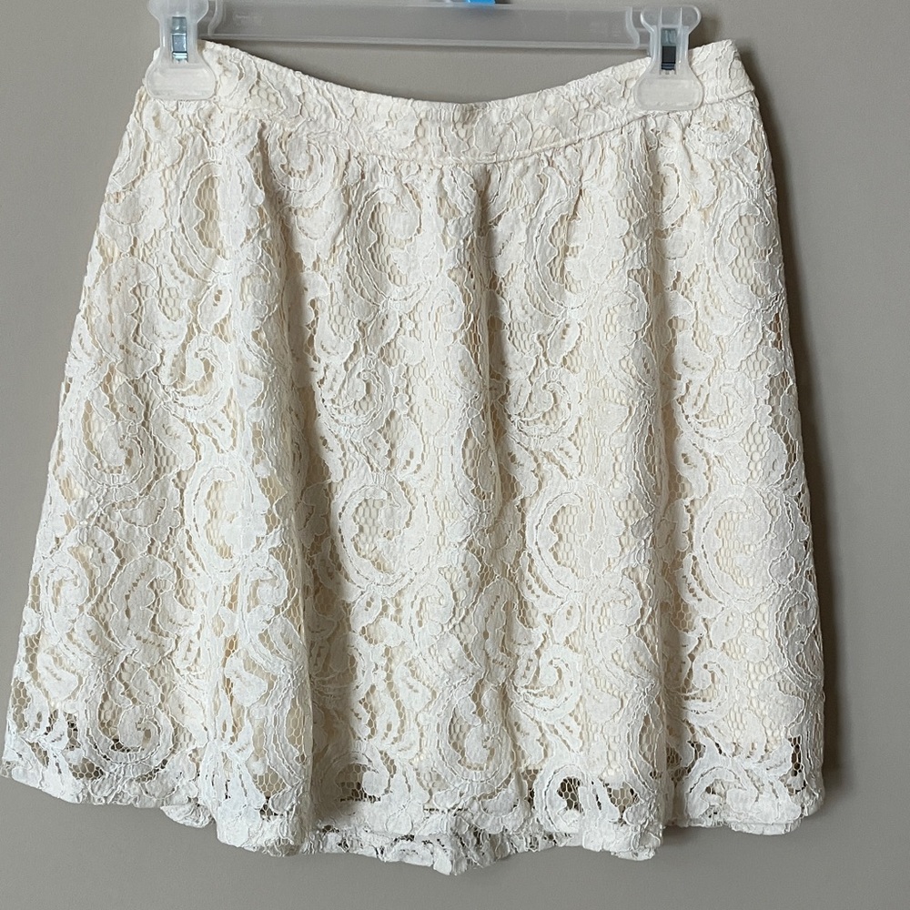 Hollister Elegant Lace Skirt in Cream
